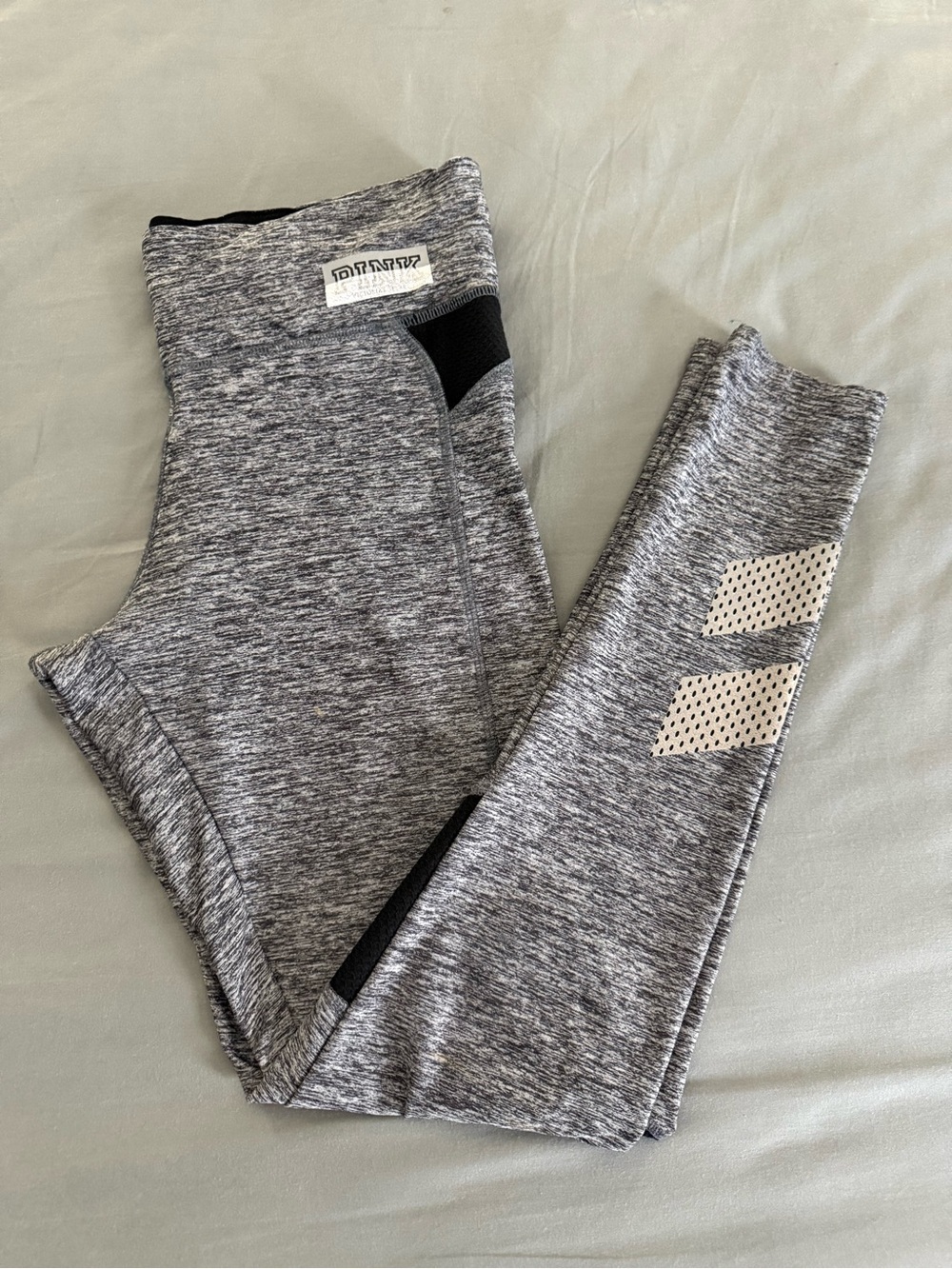PINK Victoria's Secret Ultimate Yoga Leggings Marl Gray Chevron Mesh Small